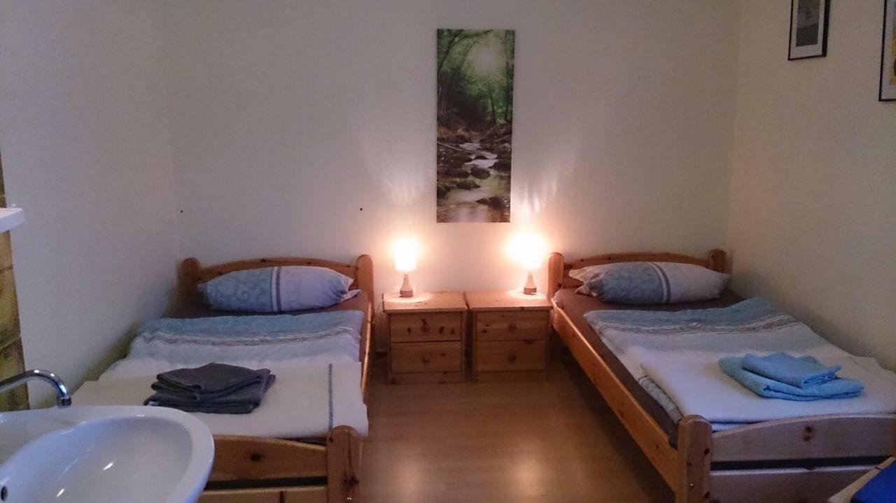 Gaestehaus Burgwald-Trekking Mittelsimtshausen Экстерьер фото